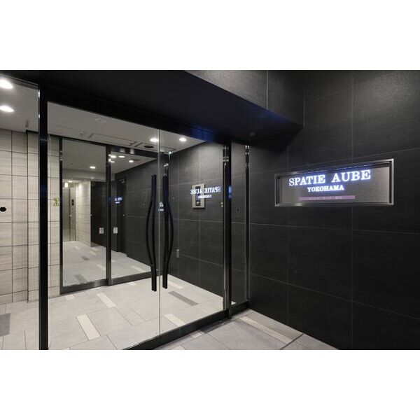 スパシエ オーブ 横浜 エントランス