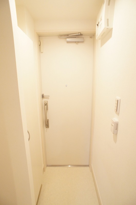 リブリ・三ツ境 玄関