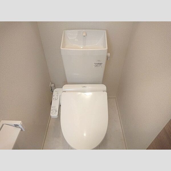 メイプルプレイス101号室 温水洗浄暖房便座