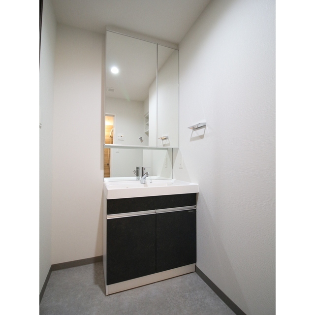 プレール・ドゥーク亀戸Ⅵ404号室 内観