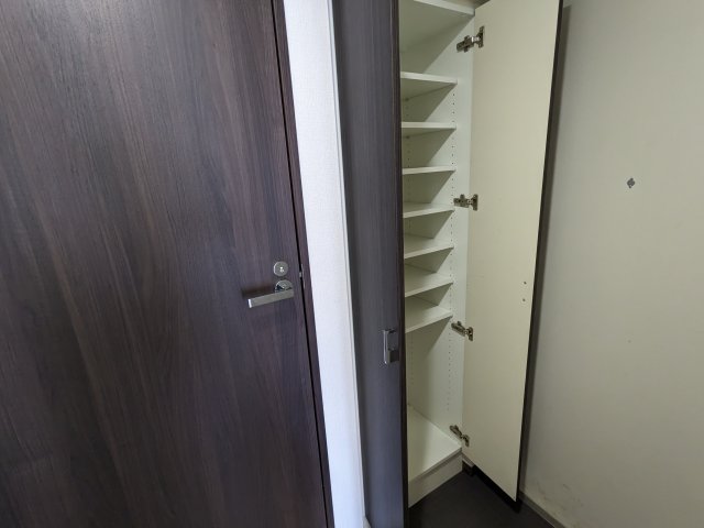 ジュモー京成船橋508号室 収納