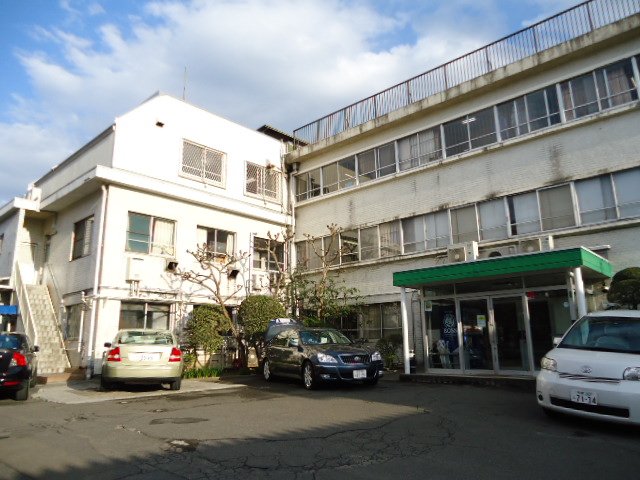 パークテラス・つつじヶ丘 医療法人社団研精会山田病院まで1,136ｍ