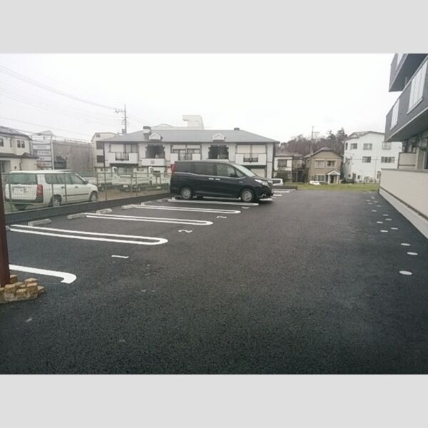 フェリーチェ101号室 駐車場