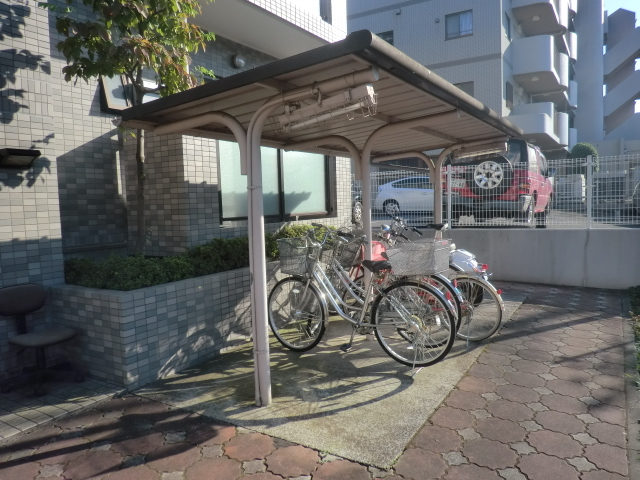 シャルム富士見ヶ丘0103号室 駐輪場