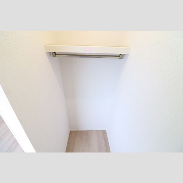 アザレア　A301号室 収納