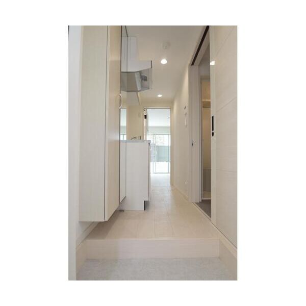 パルトネール綱島I303号室 玄関