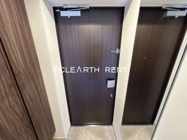 コンシェリア横濱山手 ＴＨＥ ＲＥＳＩＤＥＮＣＥ2階 玄関シューズクローゼット