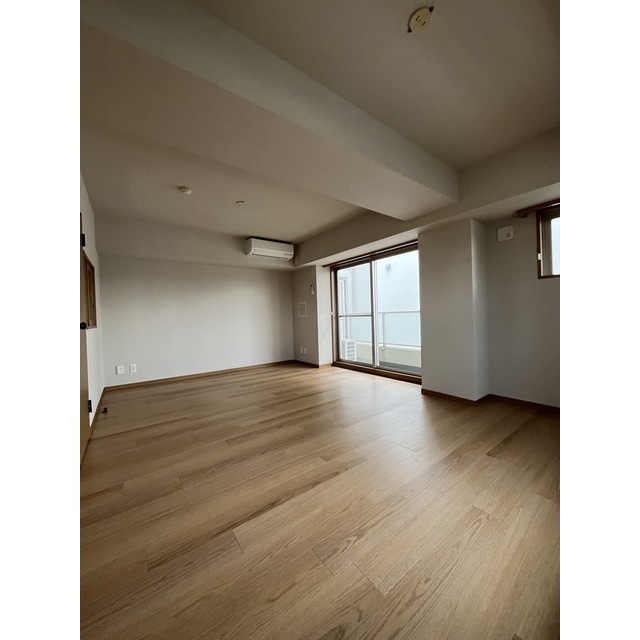 エクセラン池袋0406号室 リビング