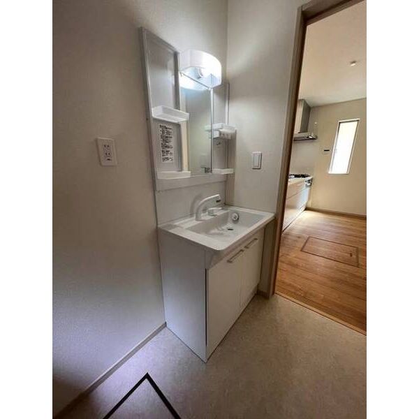 Sumai-to千葉市稲毛区山王町020001号室 洗面