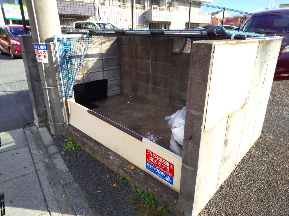 レオパレス慧107号室 ゴミ庫