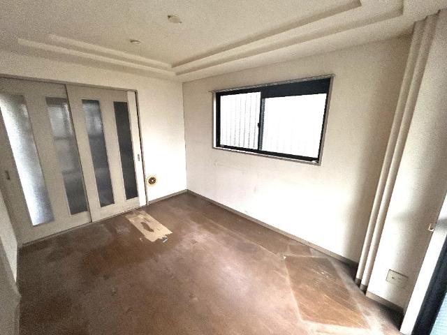 ヴィレッジガーデン00101号室 洋室