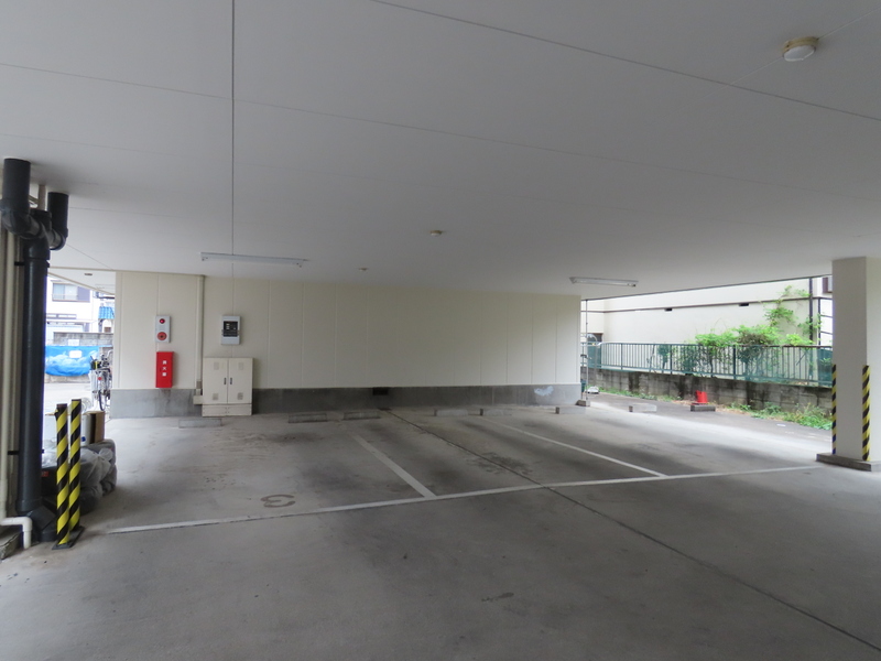 クレール町谷 駐車場