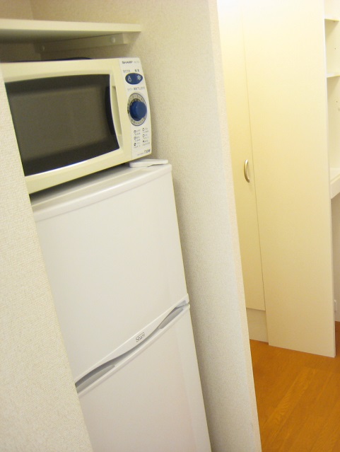 レオパレスサンリーブⅢ201号室 冷蔵庫・電子レンジ