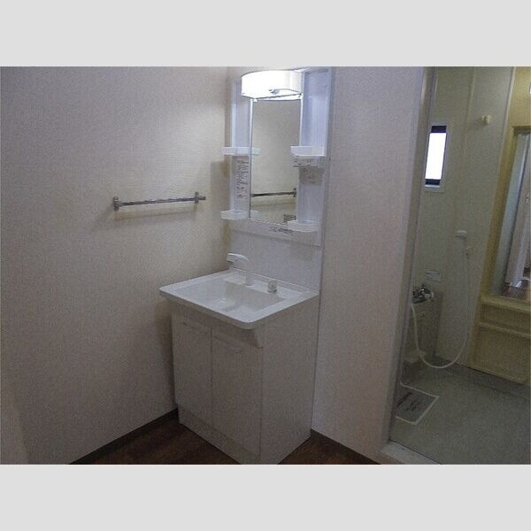 ハイカムール・浅井 洗面台