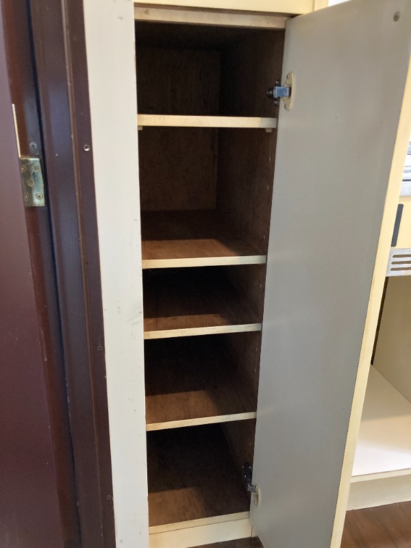 サットンプレイススズキ1階 収納