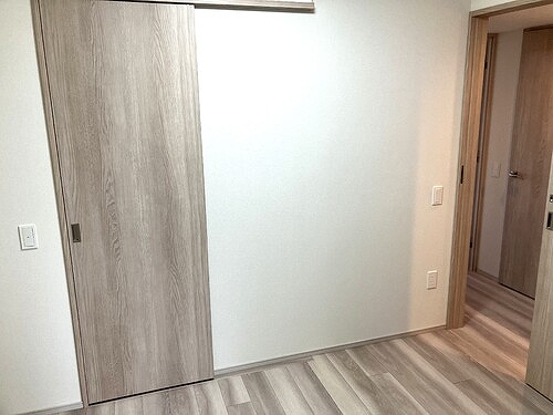 プライム川崎8階 洋室約6.2畳　別角度