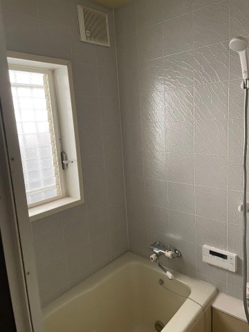 リバティーハウス 給湯器・シャワー新品交換