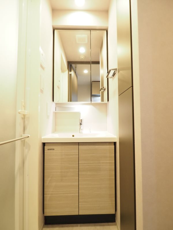 ドゥーエ日暮里2階 洗面