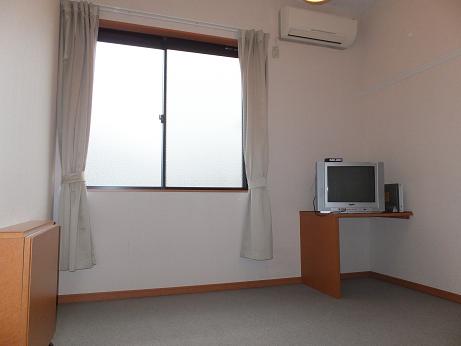 レオパレスメルベーユ リビング