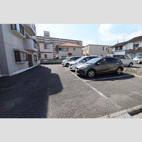 ルイメゾン2 駐車場