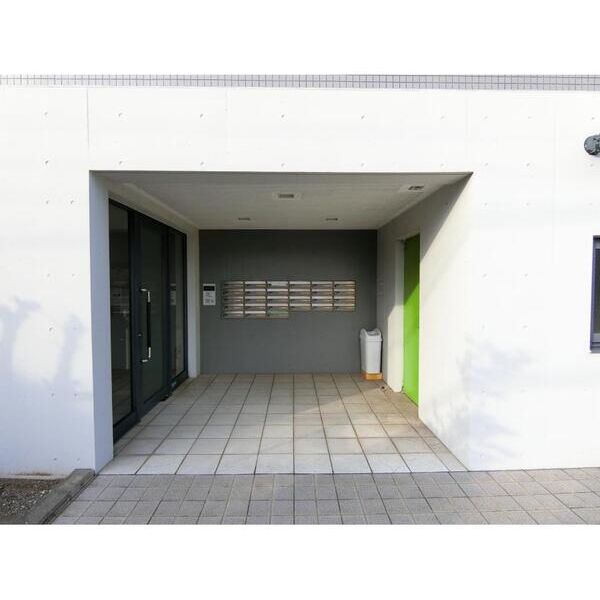 フォンターナ相模大野101号室 エントランス