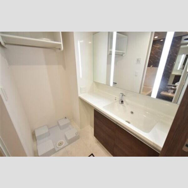 Same sky103号室 洗面所