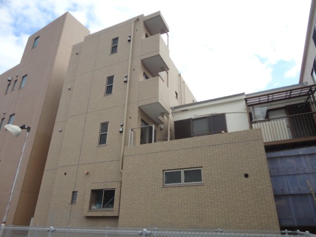 ライズウィング 外観写真（昼）