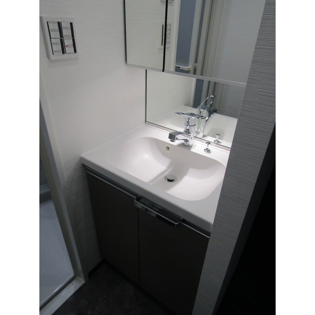 ロアール横浜十日市場3階 内観