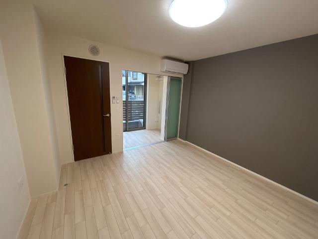 ブルヴァール103号室 洋室