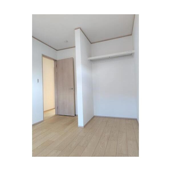 市川市国府台4丁目戸建A棟 リビング