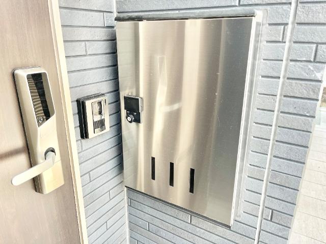 ル・シエル・ブル103号室 戸別宅配ボックス