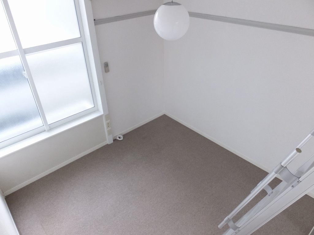 レオパレス南本町 リビング