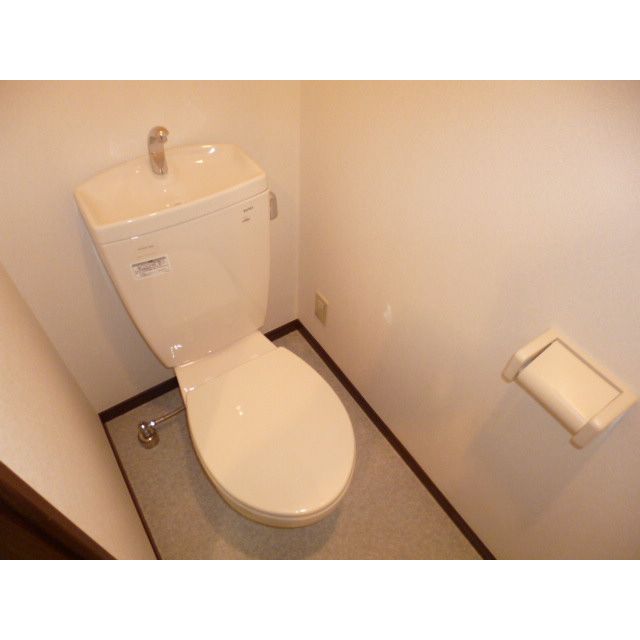 アンプルール フェールTheEarth 内観