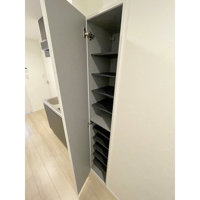 CALME201号室 シューズボックス