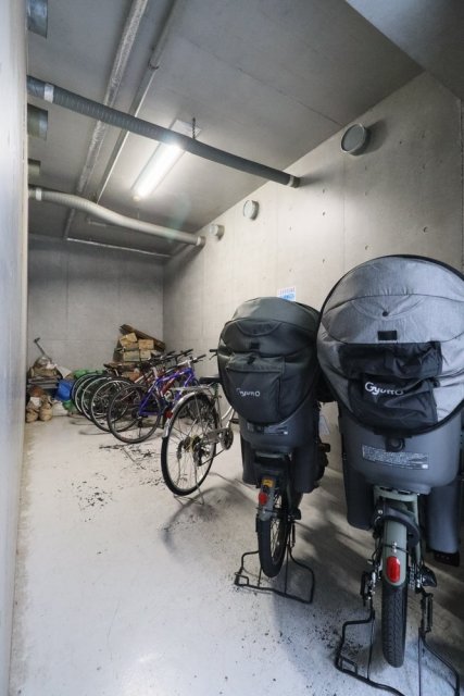 ＣＥＲＥＳ4階 駐輪場