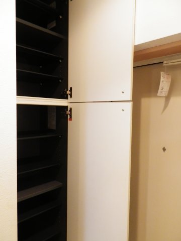 メゾン・ブルー5号室 その他