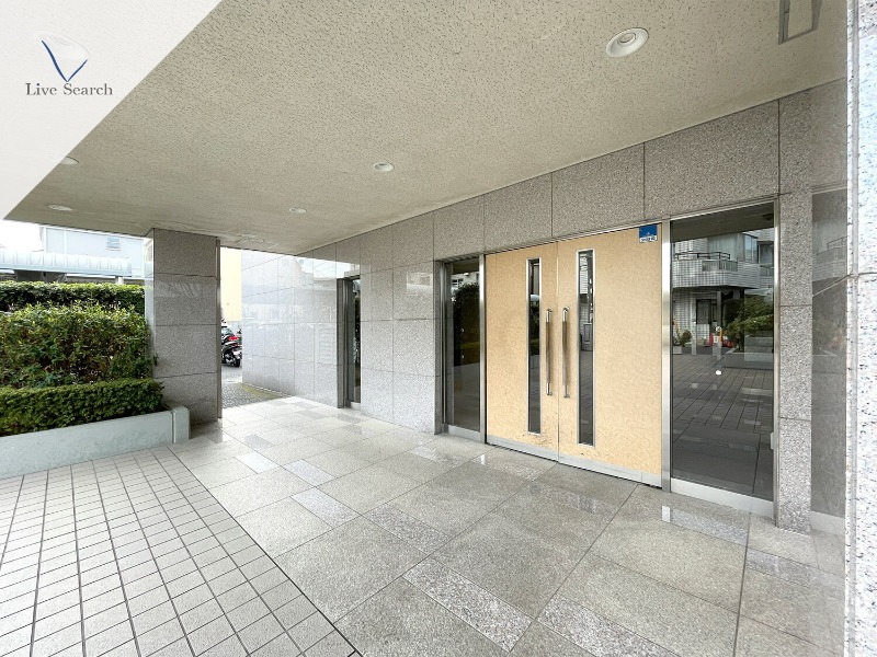 目黒本町マンション7階 エントランス