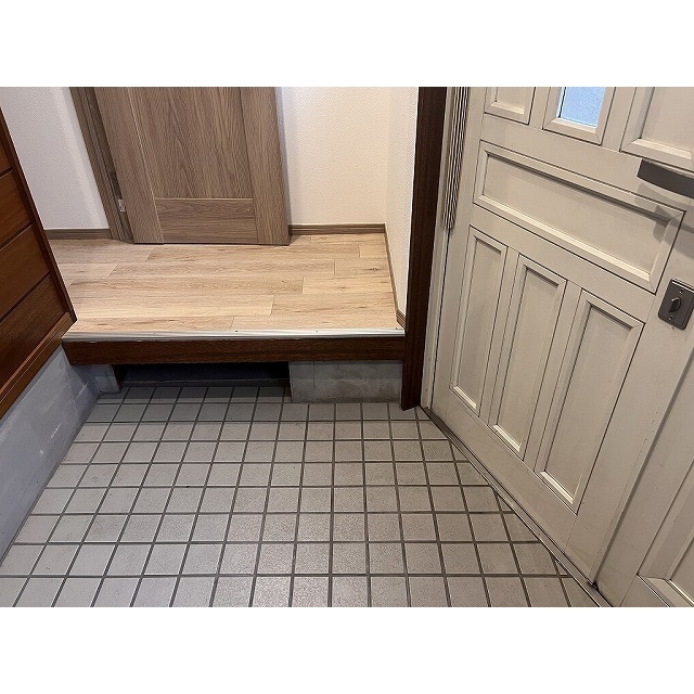 上荻二丁目テラスハウス 玄関