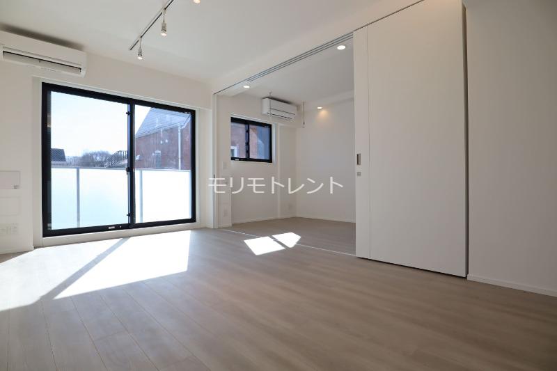 イプセ代々木レジデンス5階 室内写真