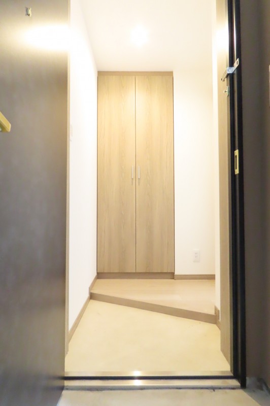 T’s garden稲城2階 玄関