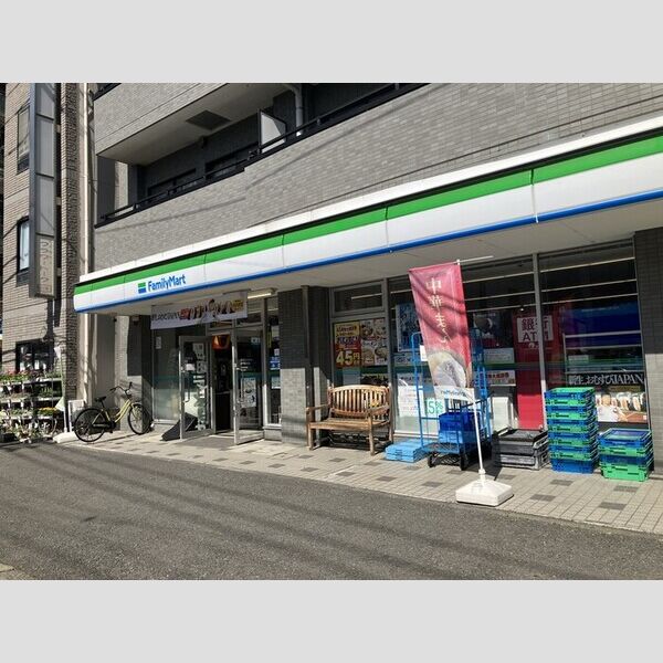 D Paina 登戸Ⅱ101号室 ファミリーマート　登戸駅東店