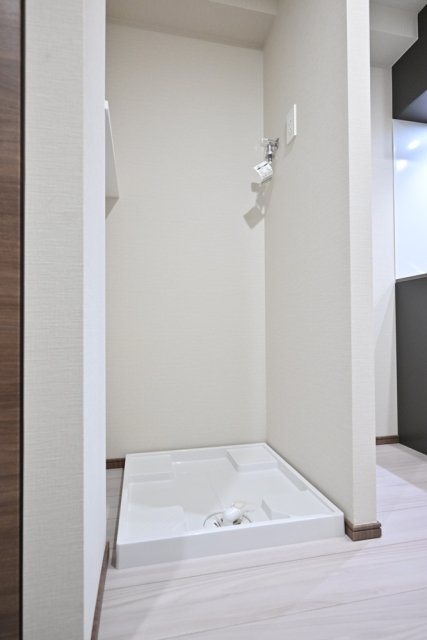 ＧＲＡＮＳＩＴＥ　ＮＡＫＡＭＥＧＵＲＯ6階 室内洗濯機置場