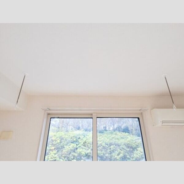 スプリングフォレスト　B105号室 室内物干し