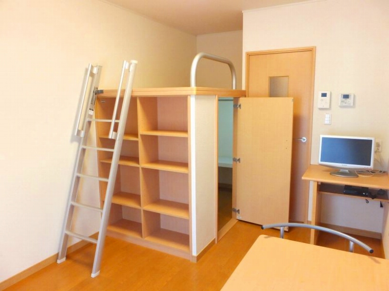 レオパレスフェリキタス花園 寝室