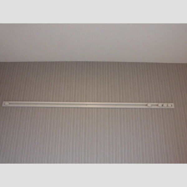 エヴァーラスティング千葉302号室 ハングバー