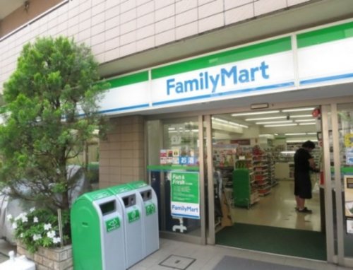 ＧＲＡＮ ＰＡＳＥＯ 島津山East2階 【コンビニエンスストア】ファミリーマート 東五反田郵便局東店まで169ｍ