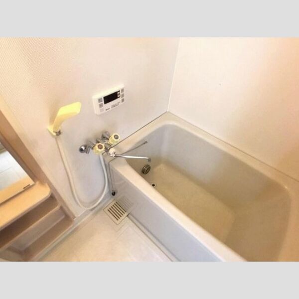 ヴァンベール富士美101号室 浴室　追い焚き機能付