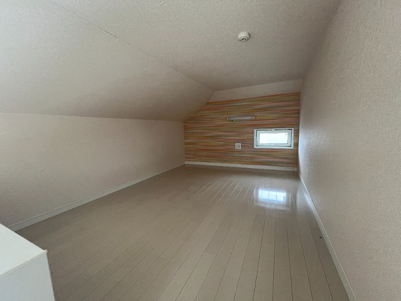 ユナイト横浜ミラネーゼの瞳2階 内観