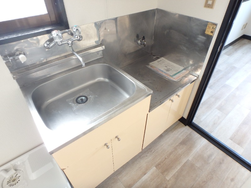 大小原ビル キッチン