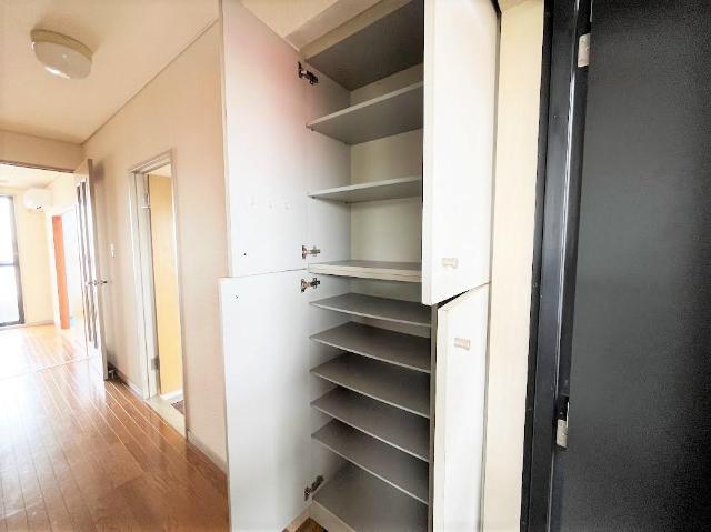 グレイス原宿 下駄箱